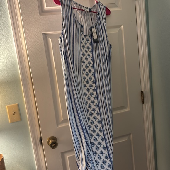 Talbot’s sleeveless beach coverup - Picture 2 of 4